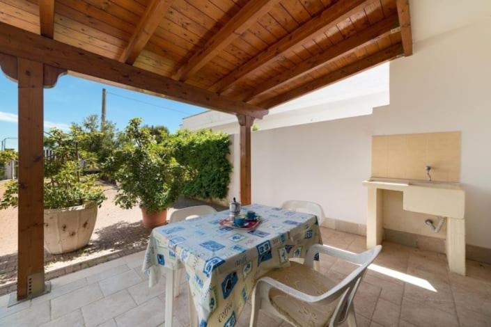 Villa Cucci Mono Luigi Casa Vacanze Torre Lapillo Eksteriør billede